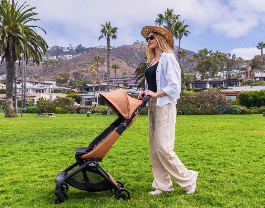 mima miro kočárek do letadla